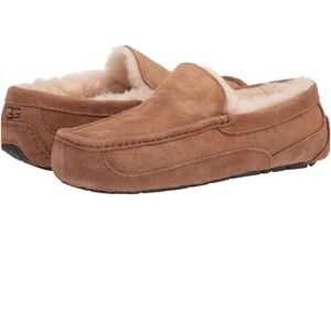Ugg men’s ascot slipper in chestnut size 10, NWT